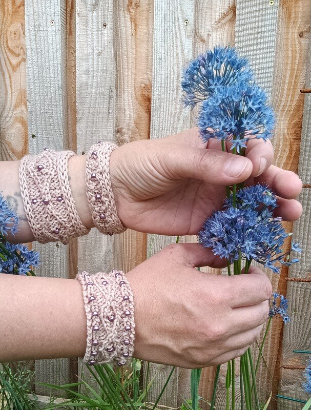 Drei Armbänder! - Bild 5