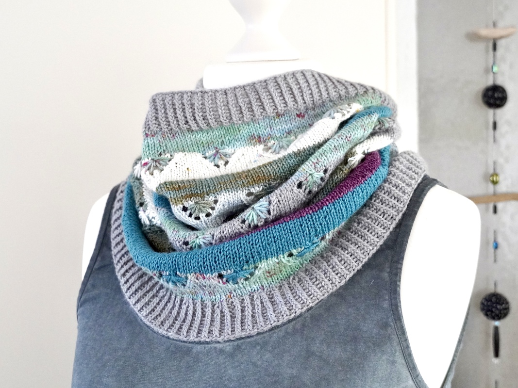 Cowl "Happy Scrappy", Knitting Pattern, One Size