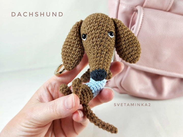 Dachshund Crochet Pattern/ Sausage Dog/ Wiener Dog/ Amigurumi Keychain/ Toy