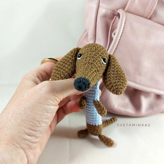 Dachshund Crochet Pattern/ Sausage Dog/ Wiener Dog/ Amigurumi Keychain/ Toy