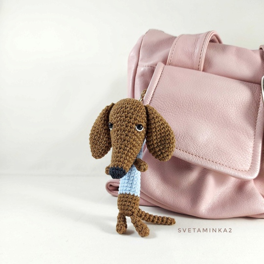 Dachshund Crochet Pattern/ Sausage Dog/ Wiener Dog/ Amigurumi Keychain/ Toy