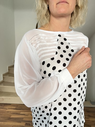 Leea Kleider oder Shirt Schnitt mit Faltenpartie 32 - 44