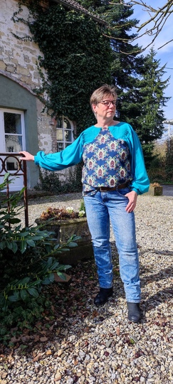 Leea Kleider oder Shirt Schnitt mit Faltenpartie 32 - 44