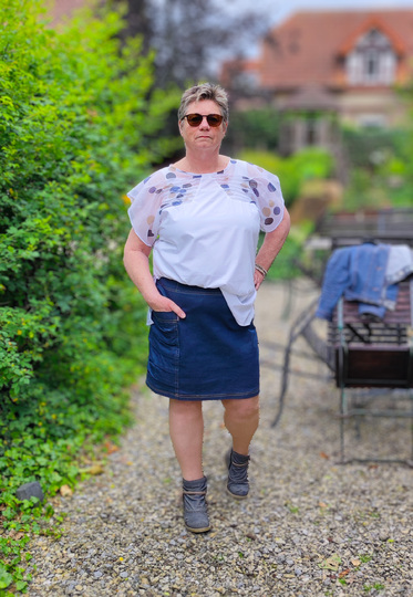 Leea Kleider oder Shirt Schnitt mit Faltenpartie 32 - 44