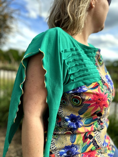 Leea Kleider oder Shirt Schnitt mit Faltenpartie 32 - 44