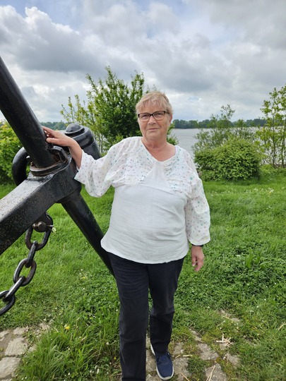 Leea Kleider oder Shirt Schnitt mit Faltenpartie 32 - 44