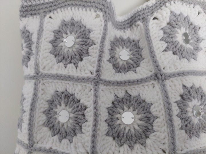 Häkelanleitung für die Tasche / den Shopper Granny Square Mirror Bag!