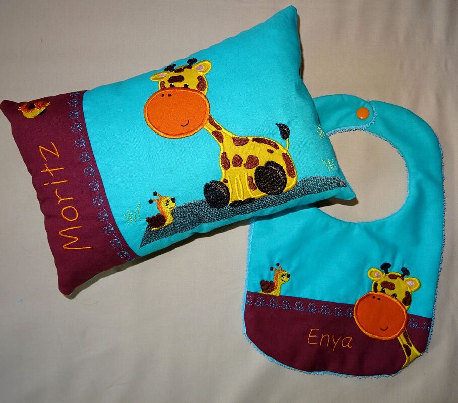 Stickdatei - Giraffe mit Schnecke Kissen und Lätzchen SET ITH - Bild 5