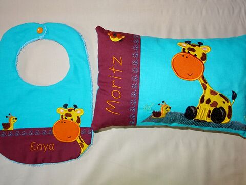 Stickdatei - Giraffe mit Schnecke Kissen und Lätzchen SET ITH