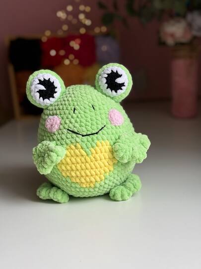 Crochet jumbo frog squishy amigurumi pattern - Low Sew amigurumi pattern