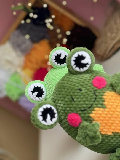 Crochet jumbo frog squishy amigurumi pattern - Low Sew amigurumi pattern