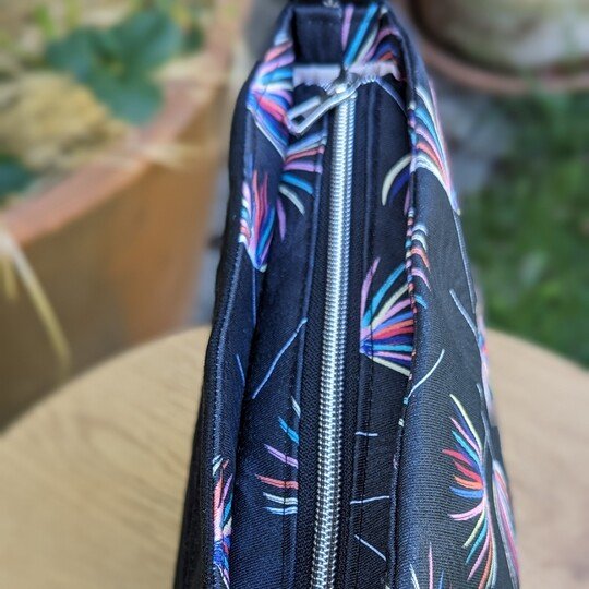 Anleitung Reißverschlusstasche mit Faltung "Hana"