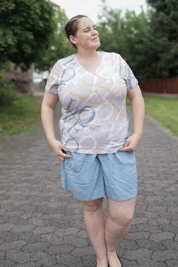 Ebook BASIC-SHIRT Nr.2 V-Ausschnitt Gr. 32-56 + gratis Plott