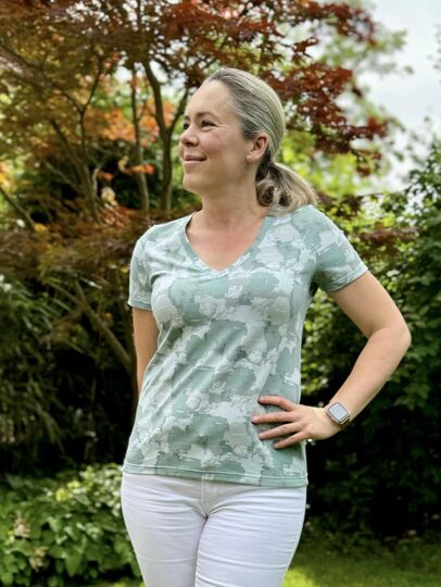 Ebook BASIC-SHIRT Nr.2 V-Ausschnitt Gr. 32-56 + gratis Plott