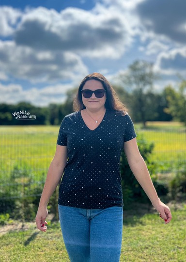 Ebook BASIC-SHIRT Nr.2 V-Ausschnitt Gr. 32-56 + gratis Plott