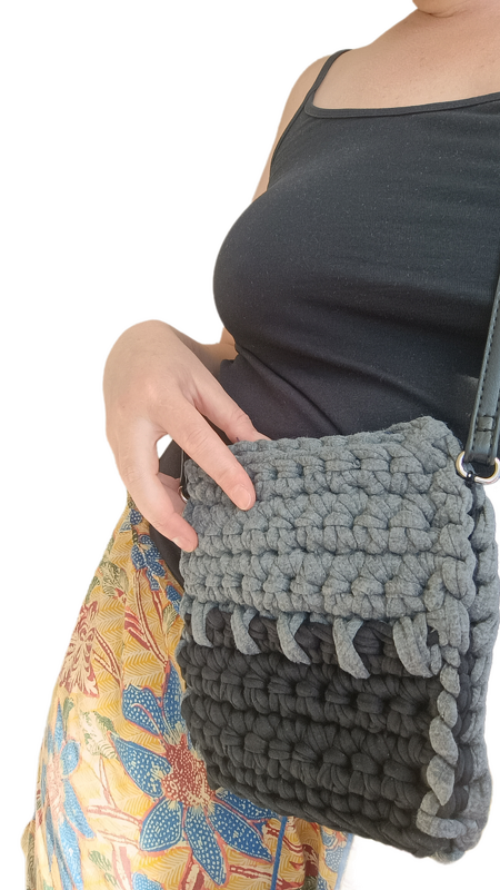 Phone crossbody bag - Image 3