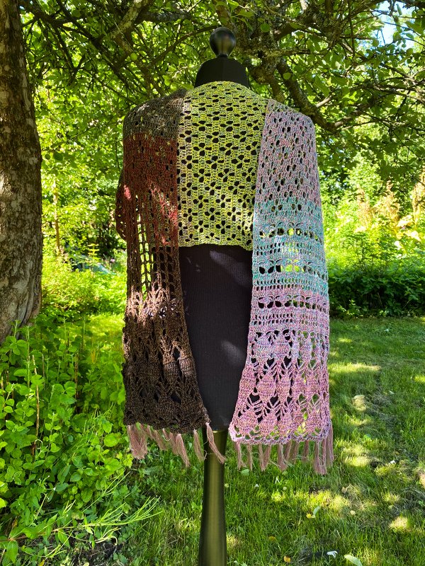 Crochet pattern With one another - Image 3