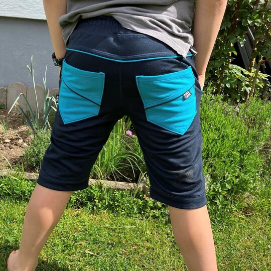 SHORTS "AARIS" - KIDS (110-164 je 3 Weiten) - Schnittmuster und Anleitung