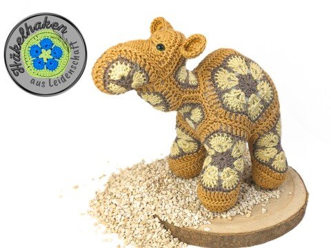 Baby-Kamel mit African Flowers Häkelanleitung als PDF DYN