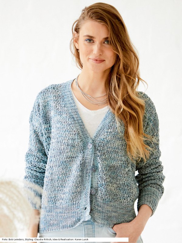 Jacke mit Lochmuster in Hellblau