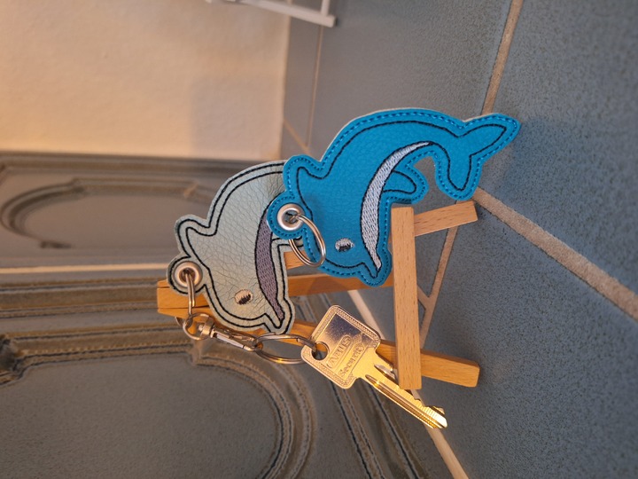 Stickdatei Delfin Schlüsselanhänger ITH Stickdatei