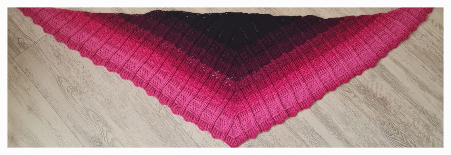 flaches Dreieckstuch "Sonnenaufgang"