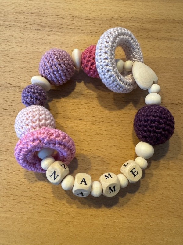 Greifring / Baby-Kette mit Häkelkugeln / Beißring. Einfach Anfängergeeignet