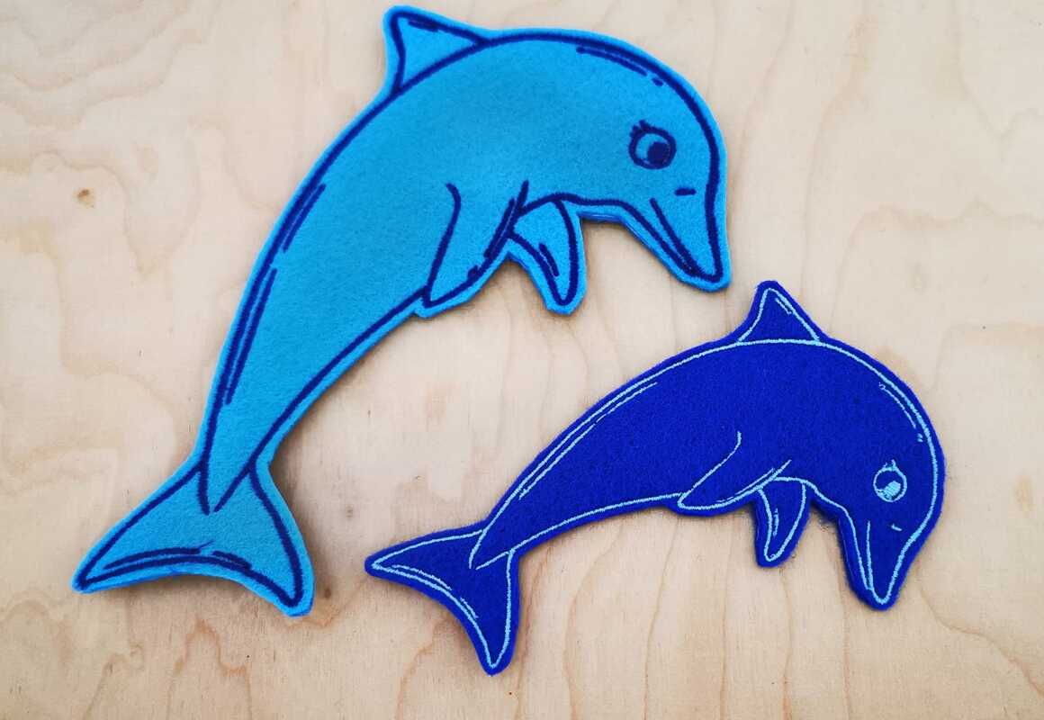 Stickdatei - Delfin Dora - Tiere Meerestiere - 2 Größen