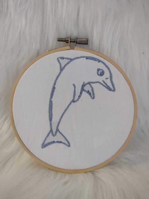 Stickdatei - Delfin Dora - Tiere Meerestiere - 2 Größen - Bild 2