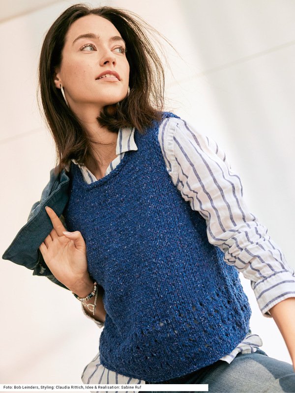 Blauer Pullunder mit rundem Ausschnitt