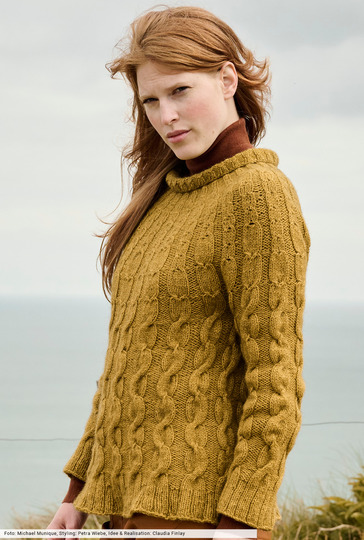 Rundgestrickter Zopfmusterpulli