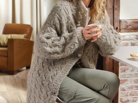 Mantel im Ajourmuster