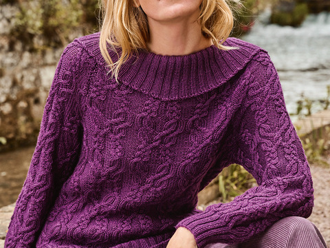 Pulli mit Zopfstrukturen