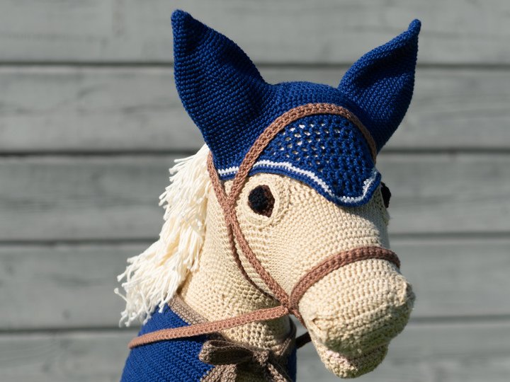 Crochet Pattern fly Bonnet for Hobby Horse, Horse Hood as Accessory