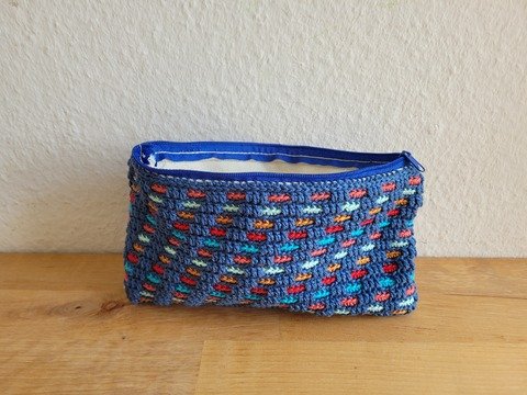 Buntes Häkelnadel Täschle