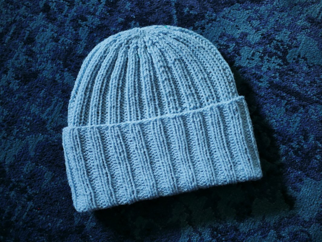 Fischermütze "Randy" - einfache Strickanleitung für Beanie mit Rippenmuster