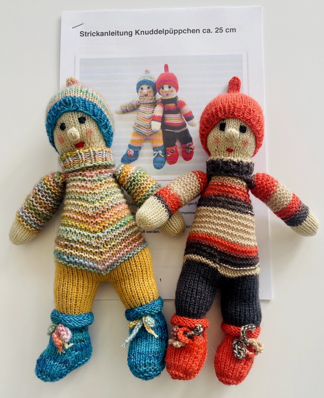 Knuddelpüppchen aus Resten - Strickanleitung - Bild 2