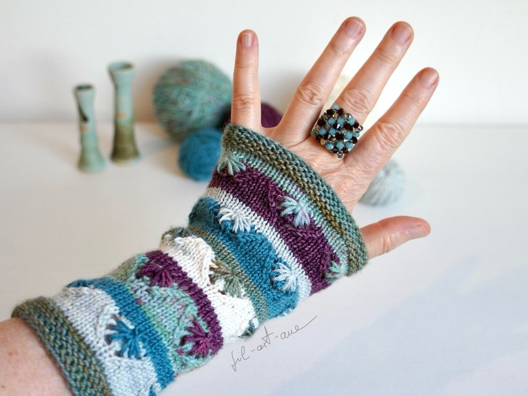 Wrist Warmers "Happy Scrappy", Knitting Pattern, Size S - L