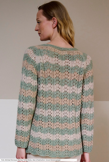 Gestreifter Wellenmuster-Pulli