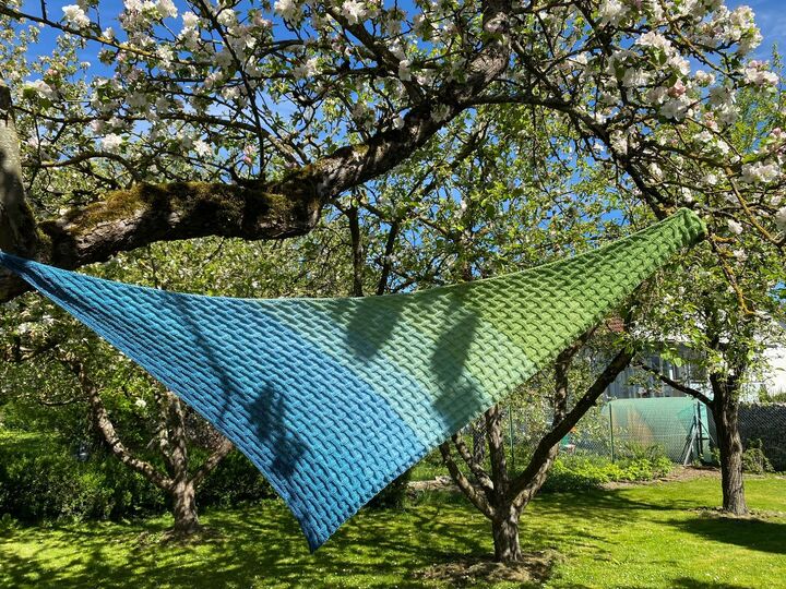 Leyla  –  PDF Anleitung für ein gestricktes Tuch