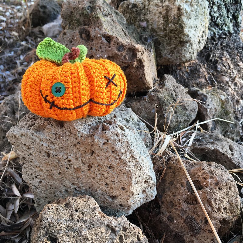 Halloween Pumpkin Crochet Pattern, Funny Amigurumi Decor, Easy DIY Tutorial - Image 4