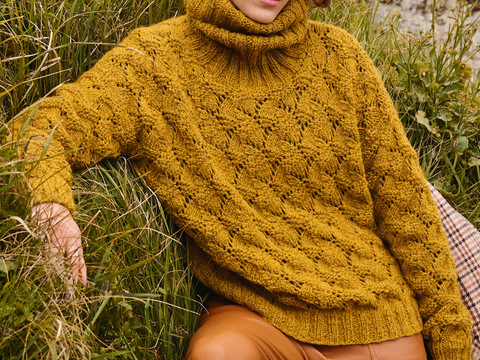 Pulli mit Lochstrukturen