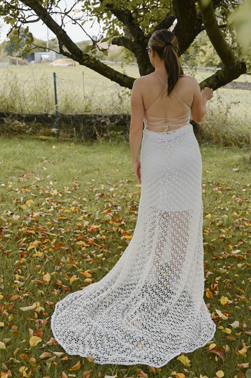 Häkelkleid mit Schleppe "Tiana"