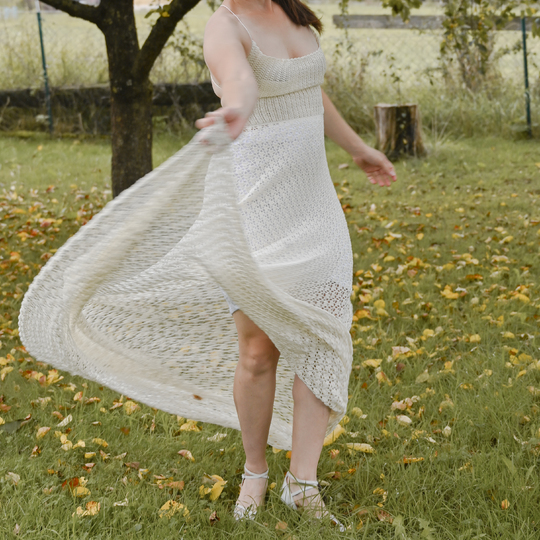 Häkelkleid mit Schleppe "Tiana"