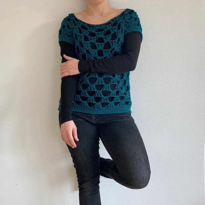 Beach Cover Up / Sweater "Daisy" - Image 5