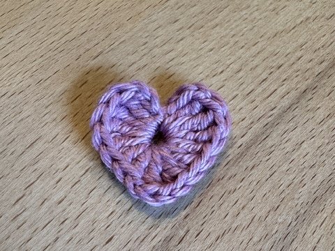 Herz häkeln zum Danke sagen oder Verzieren und Dekorieren; 2,5 cm x 2,5 cm