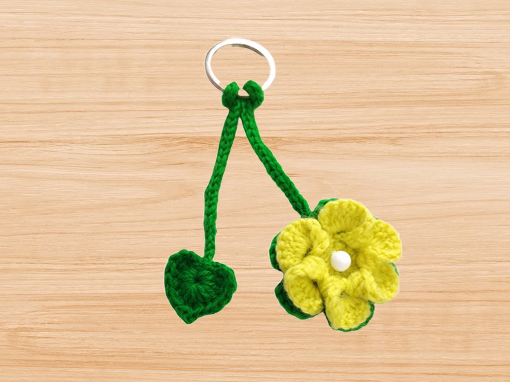 crochet 3D flower keychain pattern - Image 6