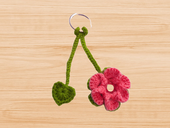 crochet 3D flower keychain pattern