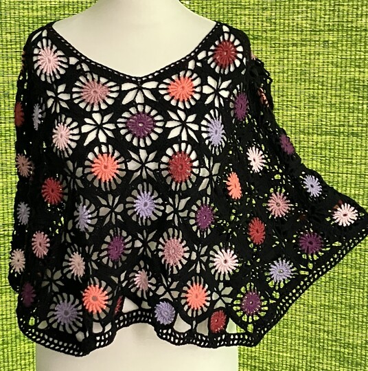 Poncho mit oder ohne Ärmel  - ein Feuerwerk - Häkelanleitung