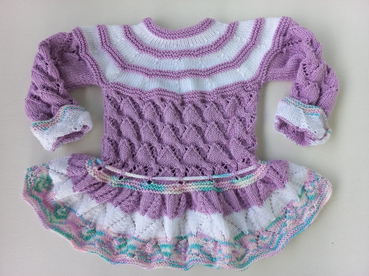 Strickanleitung Babyjacke/Mädchenjacke Gr. 68/74 ca. 5-9 M, mit Volant,